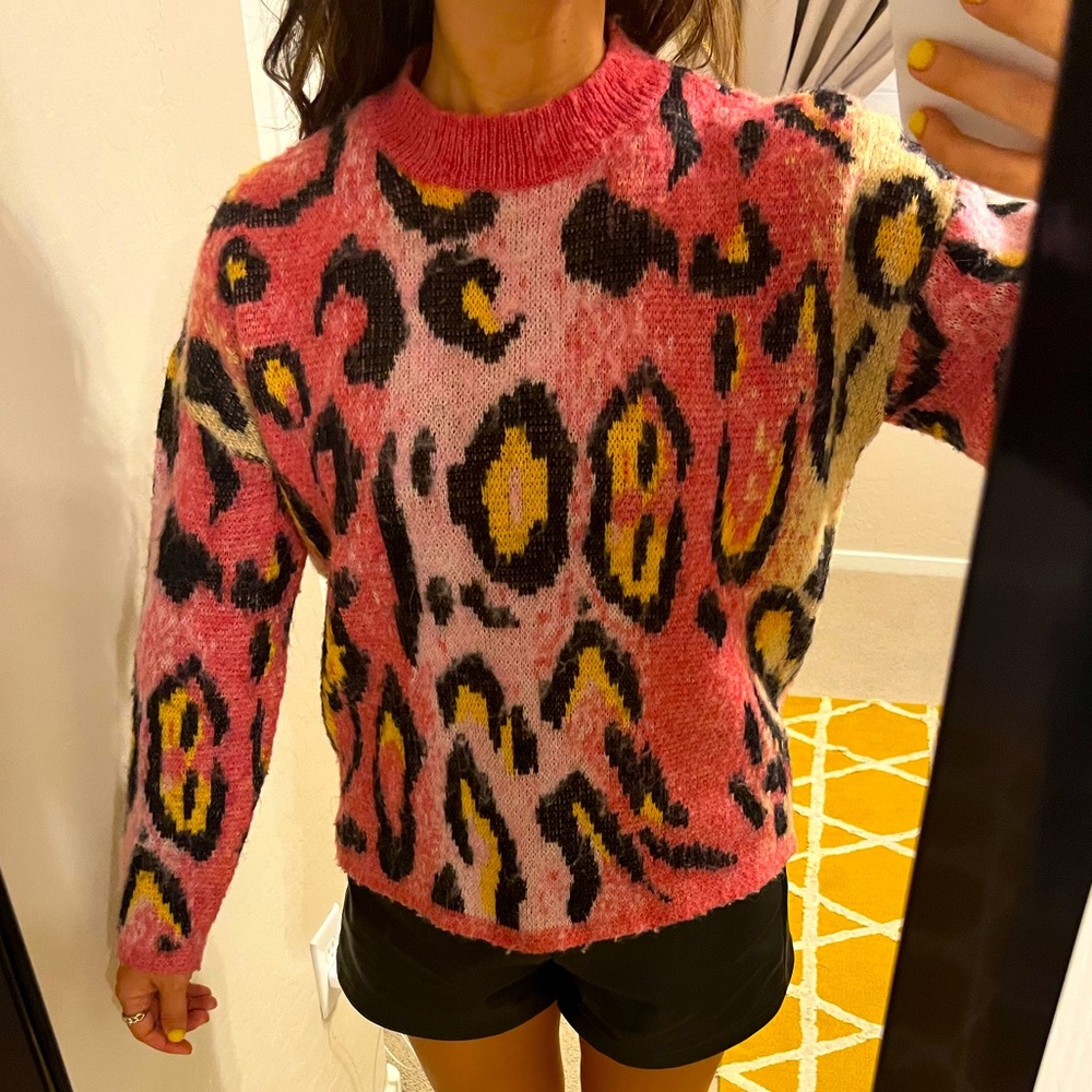 Small. Comfy. Soft. Cozy. Cheetah Print Sweater.